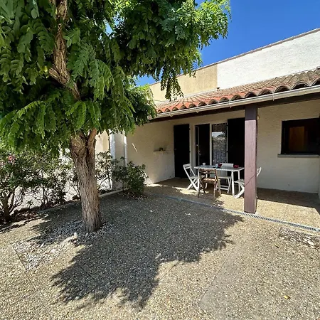 Holiday home Maison 5 Couchages Avec Terrasse, Climatisation, Proche Et Commerces A Saint-cyprien - Fr-1-225d-213 *