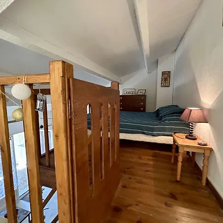 Maison 5 Couchages Avec Terrasse, Climatisation, Proche Et Commerces A Saint-cyprien - Fr-1-225d-213 Holiday home