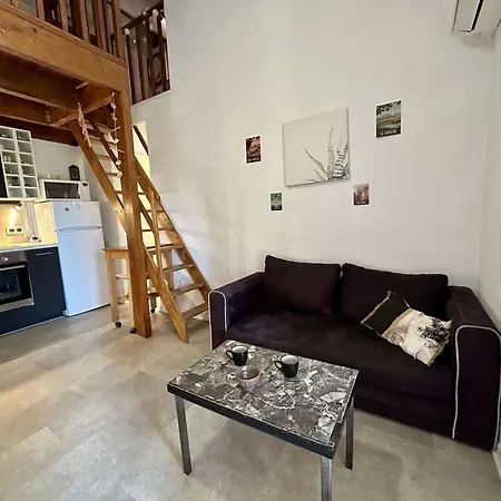 Maison 5 Couchages Avec Terrasse, Climatisation, Proche Et Commerces A Saint-cyprien - Fr-1-225d-213 Holiday home *