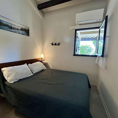 Maison 5 Couchages Avec Terrasse, Climatisation, Proche Et Commerces A Saint-cyprien - Fr-1-225d-213 Holiday home Saint-Cyprien (Pyrenees-Orientales)