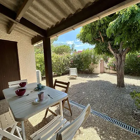 Maison 5 Couchages Avec Terrasse, Climatisation, Proche Et Commerces A Saint-cyprien - Fr-1-225d-213